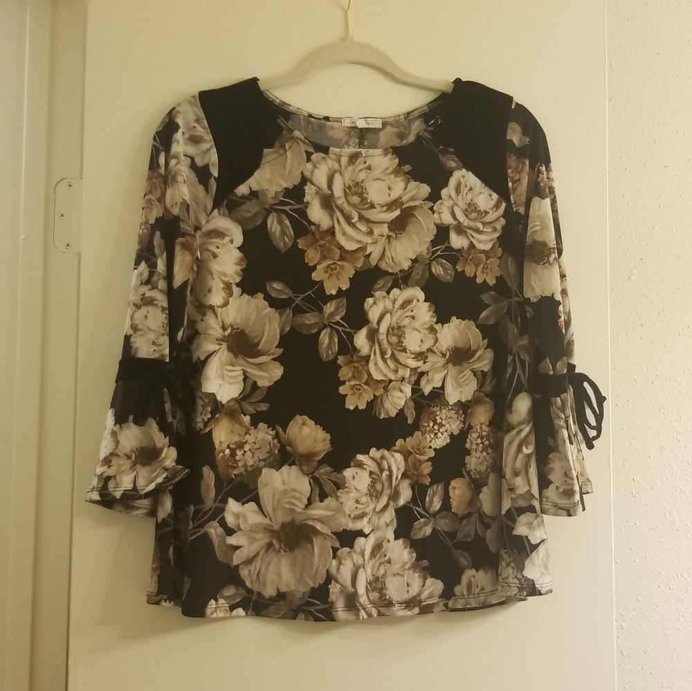 Flowy Floral Velvet Blouse